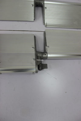 ब्लू 210 सेमी 44 सेमी एम्बुलेंस बंधने योग्य स्कूप स्ट्रेचर स्ट्रैप्स के साथ मैन्युअल रूप से संचालित