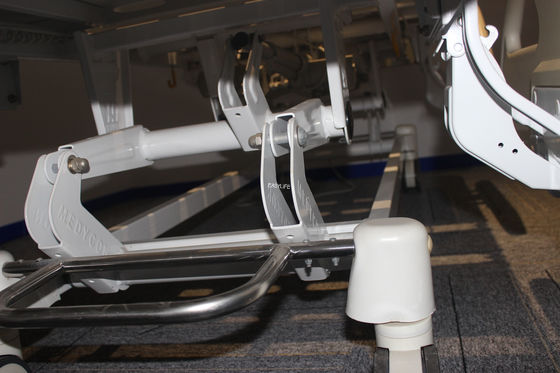 घरेलू उपयोग के लिए कोल्ड रोल्ड स्टील 85in इलेक्ट्रिक अस्पताल के बिस्तर शौचालय के साथ W105 व्हाइट